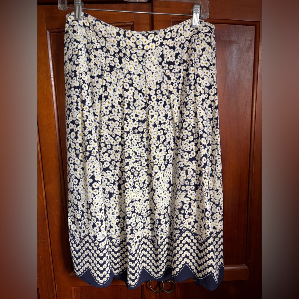 Talbots Navy and Cream Floral Midi Skirt #1606